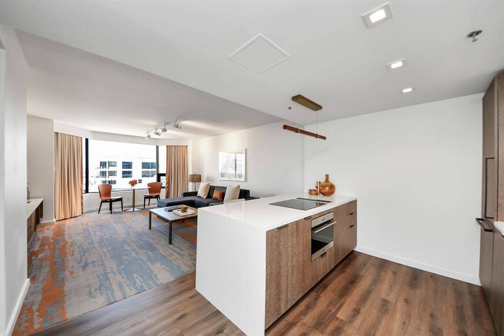 Houston, TX 77010,1300 Lamar Street ST #2408