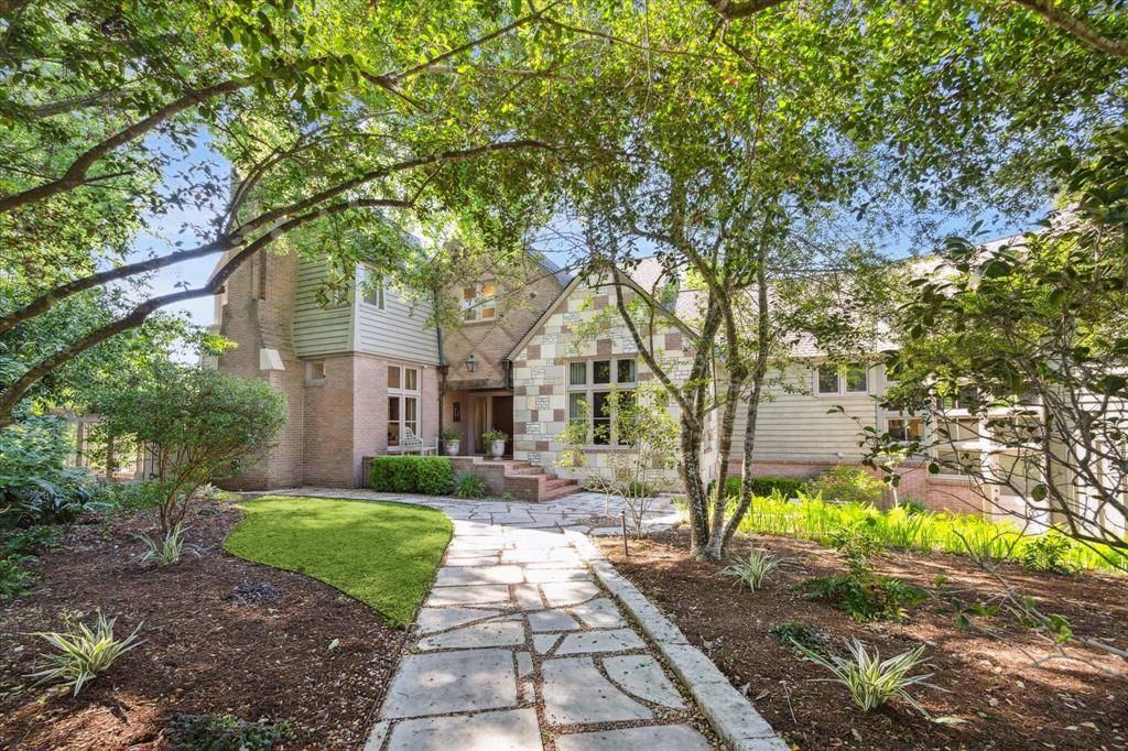 Houston, TX 77063,15 River CIR