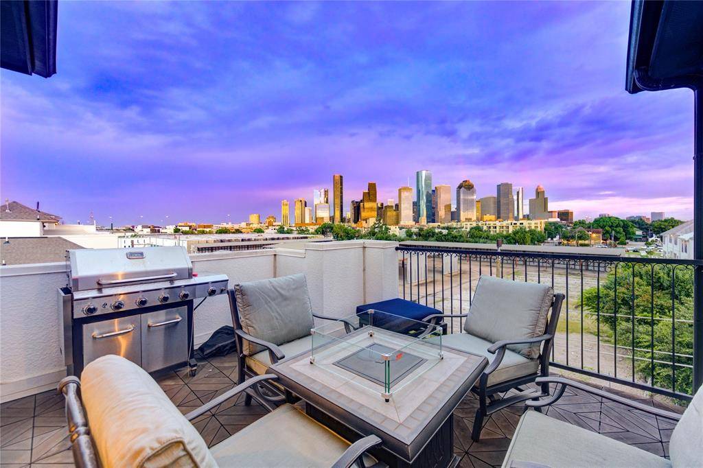 Houston, TX 77007,1802 Dart ST