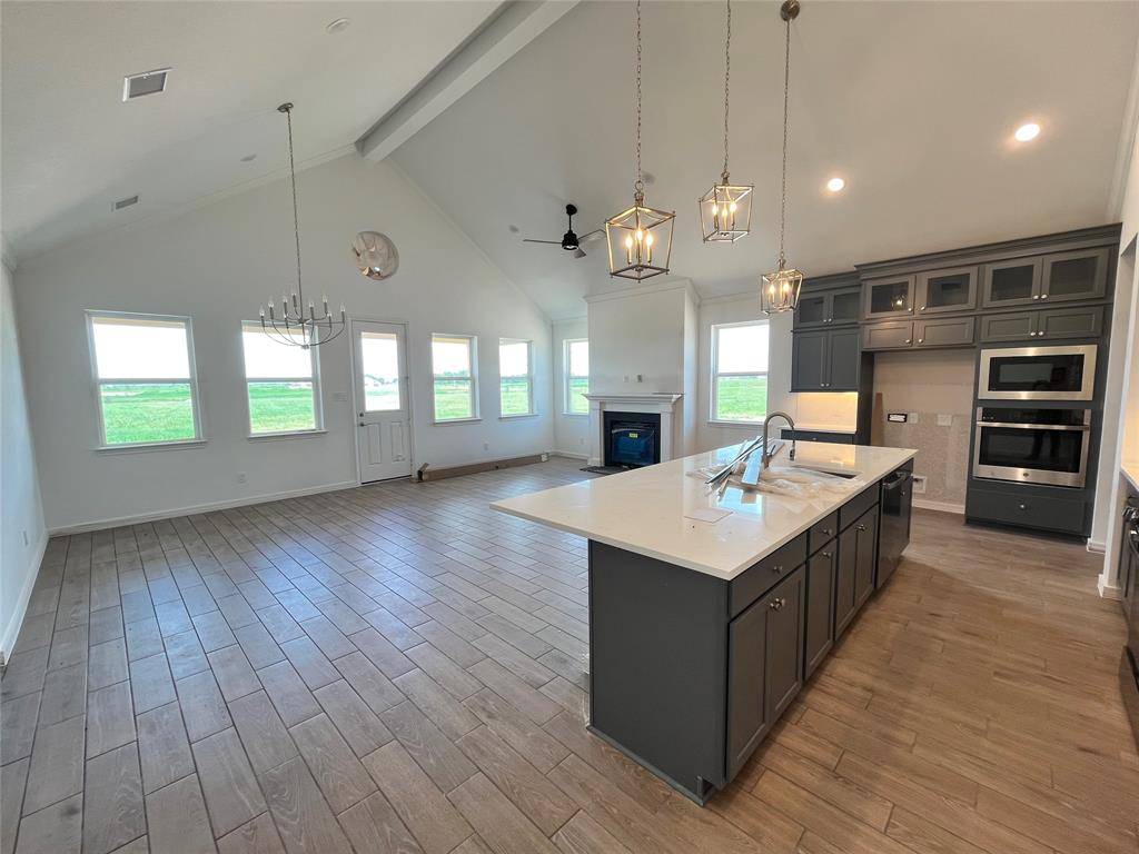 Sealy, TX 77474,308 Boulden CT