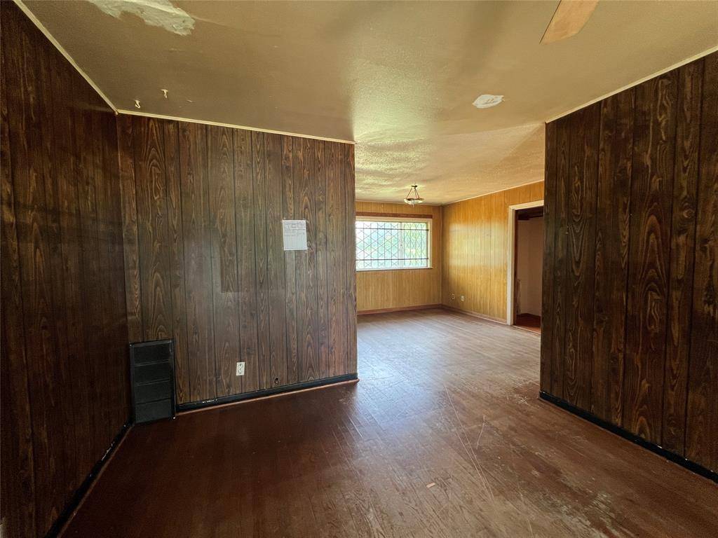 Houston, TX 77033,5619 Rue ST