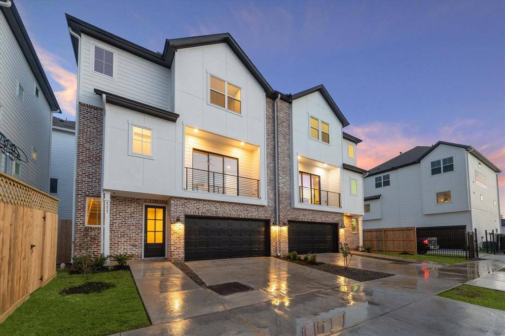 Houston, TX 77011,123 Eastwood Street