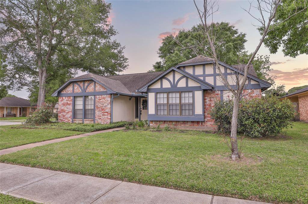 Sugar Land, TX 77498,334 5th ST