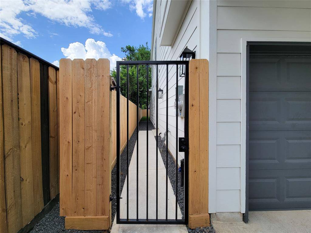 Houston, TX 77020,3107 Orange ST