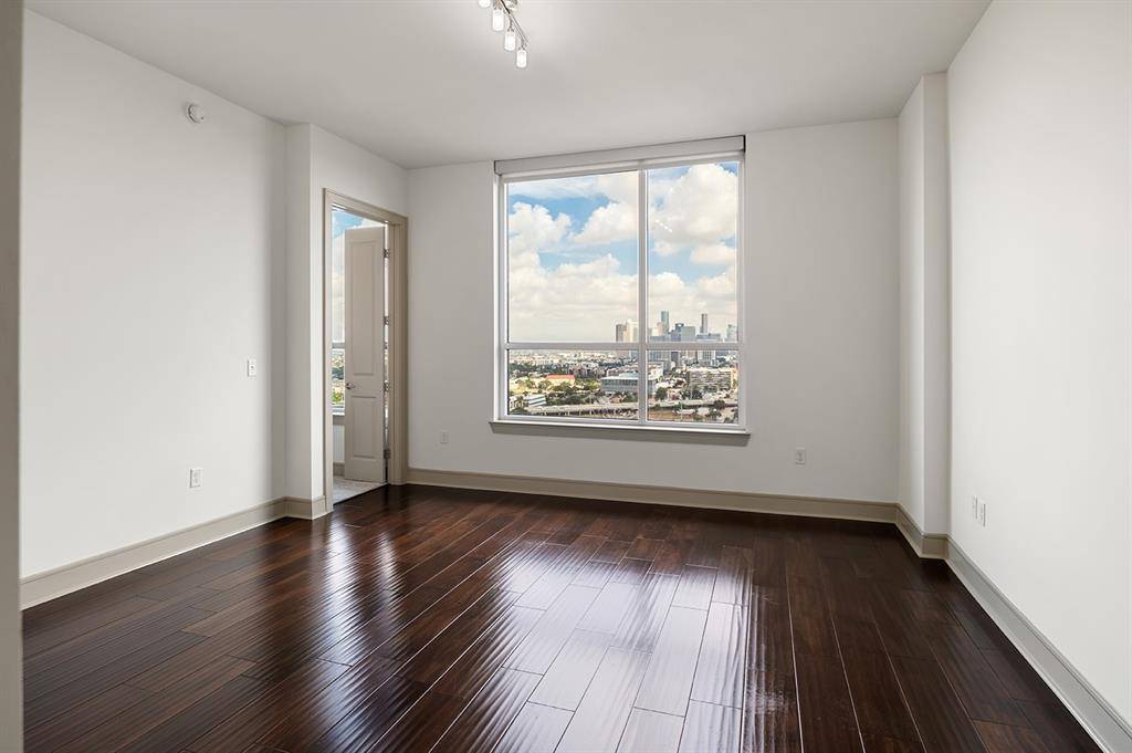 Houston, TX 77004,5280 Caroline Street #2202