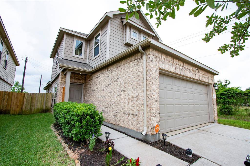 Houston, TX 77048,6402 Macroom Meadows LN