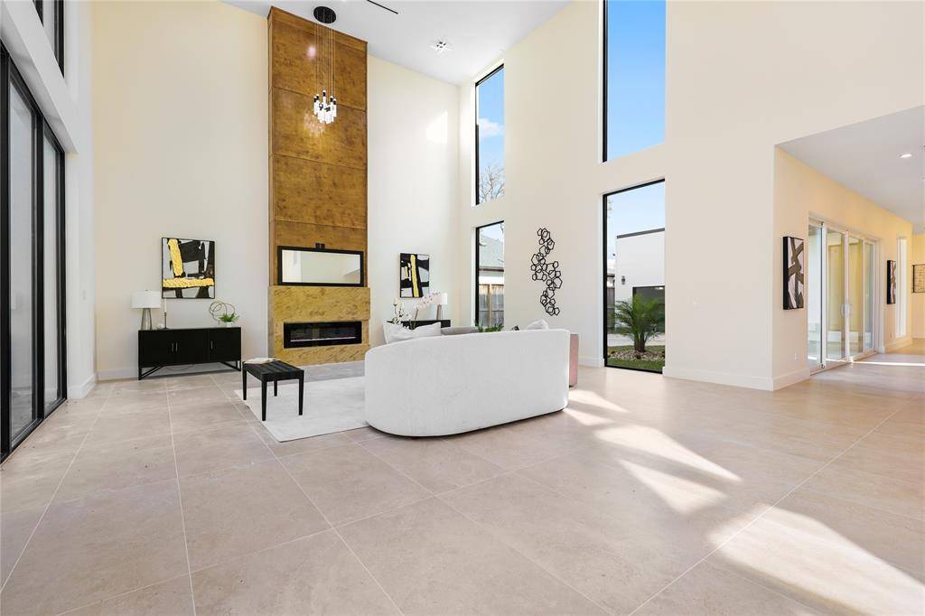 Houston, TX 77055,6413 Teluco ST