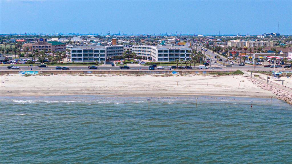 Galveston, TX 77551,6102 Seawall BLVD #300