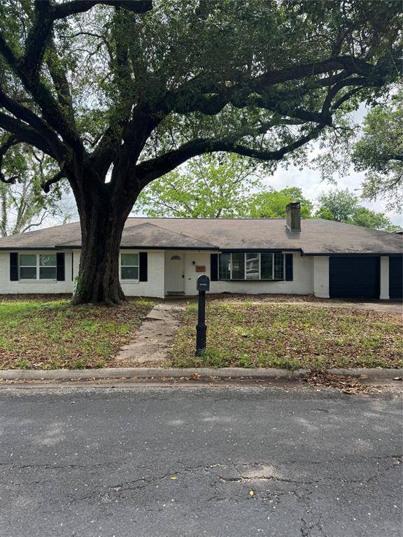 Liberty, TX 77575,1610 Texas ST