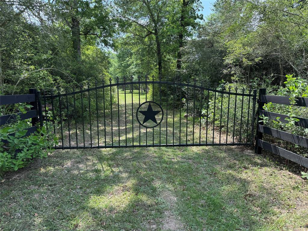 Hearne, TX 77859,18242 Old Bundick RD