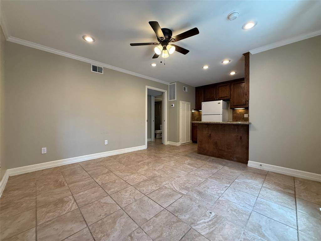 Houston, TX 77023,4719 Clay ST #5