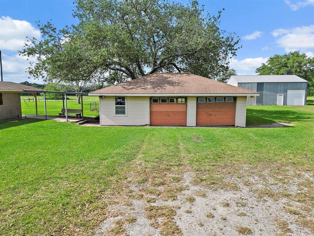 Winnie, TX 77665,11221 State Highway 65