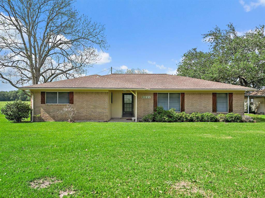 Winnie, TX 77665,11221 State Highway 65