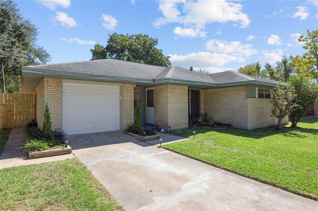 Deer Park, TX 77536,329 Robin ST