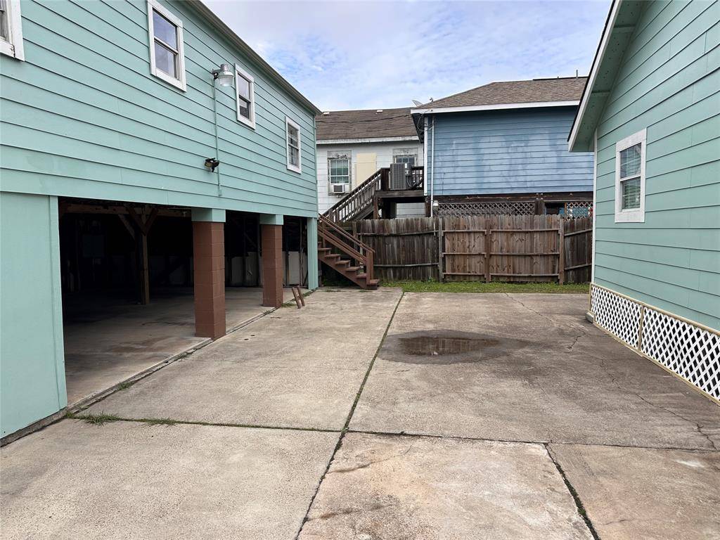 Galveston, TX 77551,5616 Avenue R Unit 2