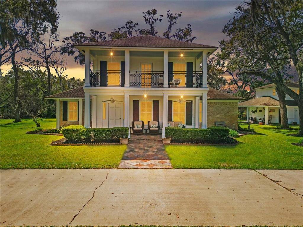 Lake Jackson, TX 77566,2015 Pecan Ln