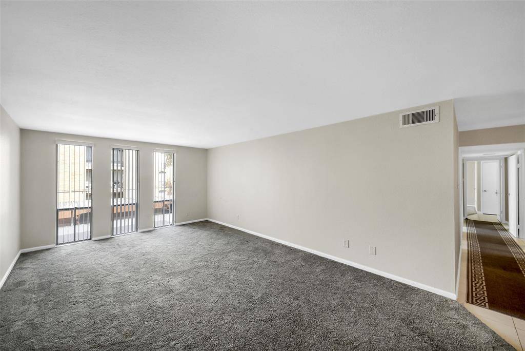Houston, TX 77027,4641 Wild Indigo ST #449