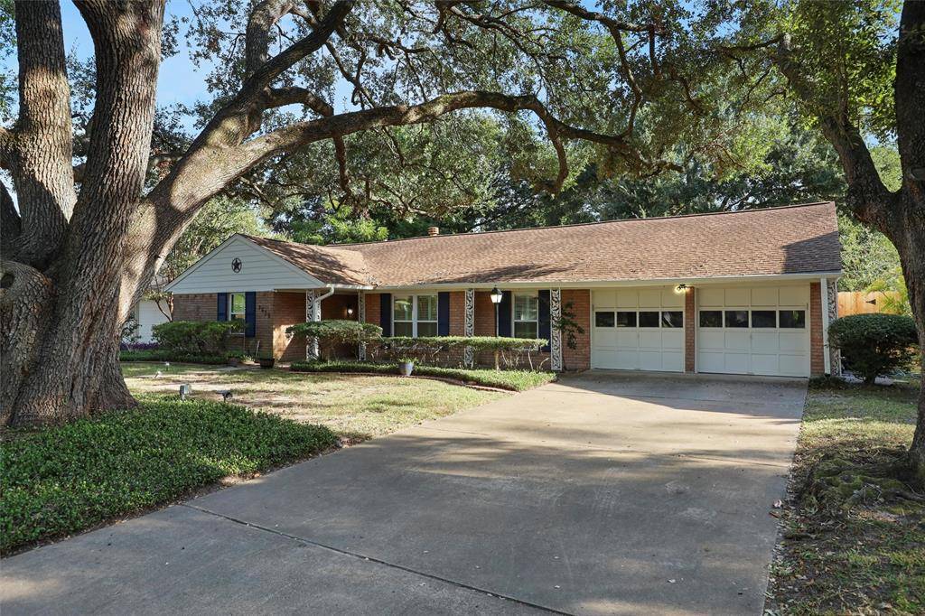 Houston, TX 77063,9635 Meadowbriar LN