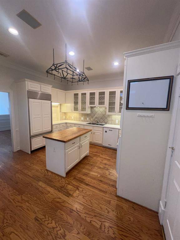 Houston, TX 77019,2108 Park ST