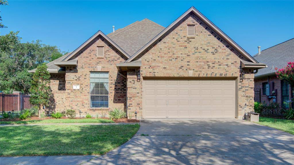 Lake Jackson, TX 77566,1 Red Oak CT