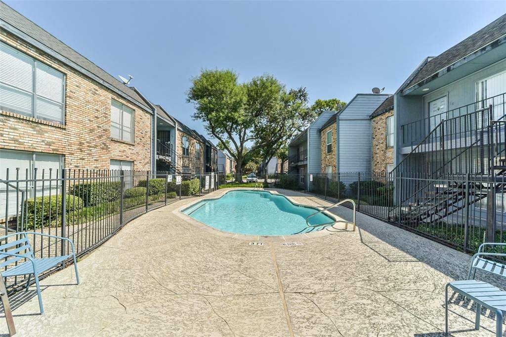 Houston, TX 77057,6202 Skyline DR #44