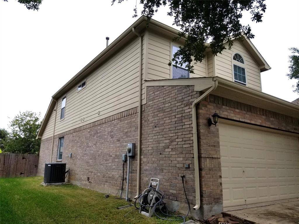 Sugar Land, TX 77498,10314 Low Bridge LN