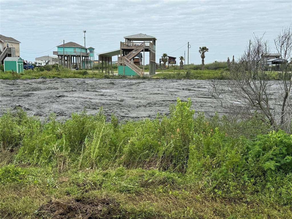 Gilchrist, TX 77617,1035 Mabry