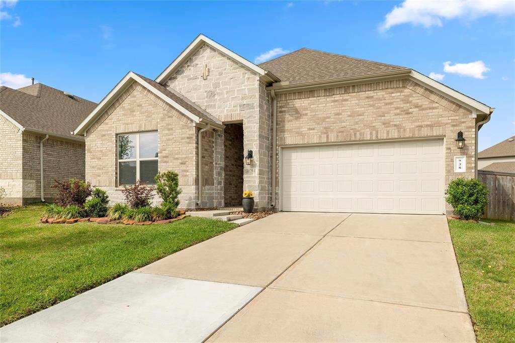 Montgomery, TX 77316,938 Youth Water RD