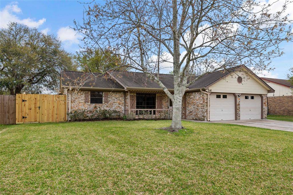 Lake Jackson, TX 77566,54 Oleander CT