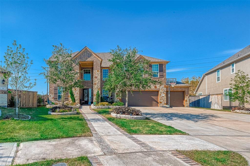 Sugar Land, TX 77498,94 Zenith LN