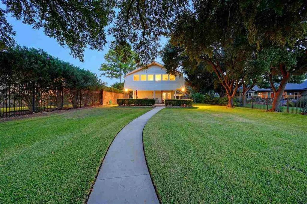 Horseshoe Bay, TX 78657,3804 Pack Saddle DR