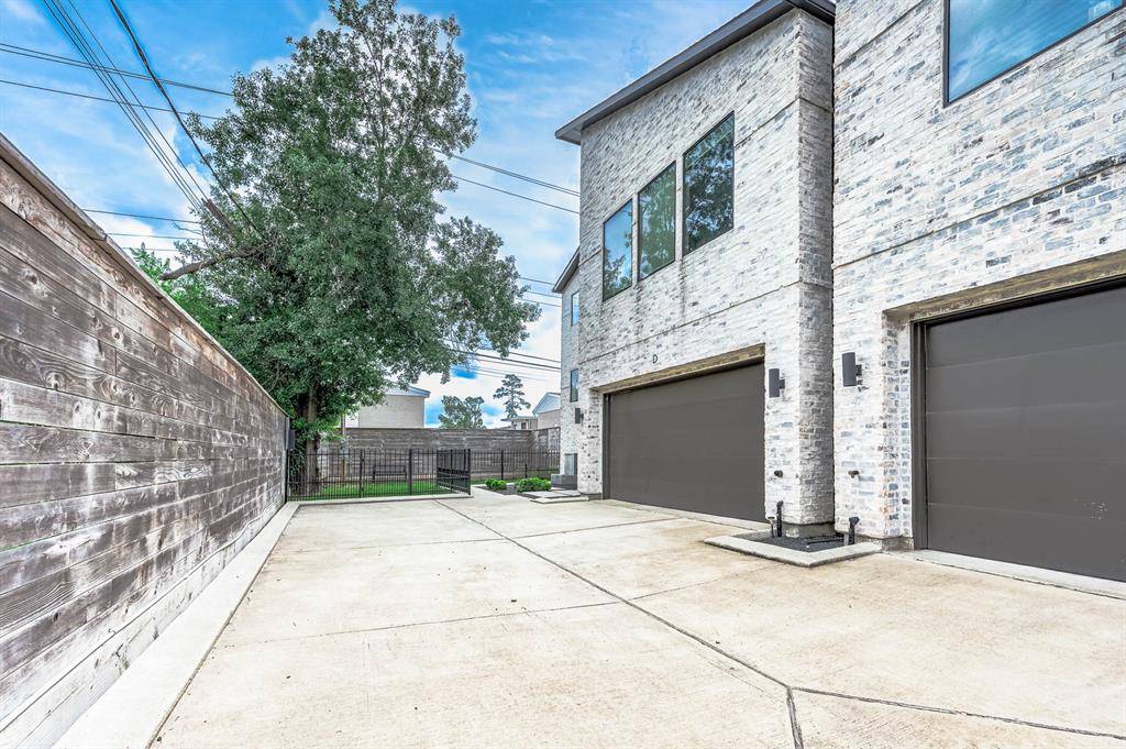 Houston, TX 77055,1522 Caywood LN #D