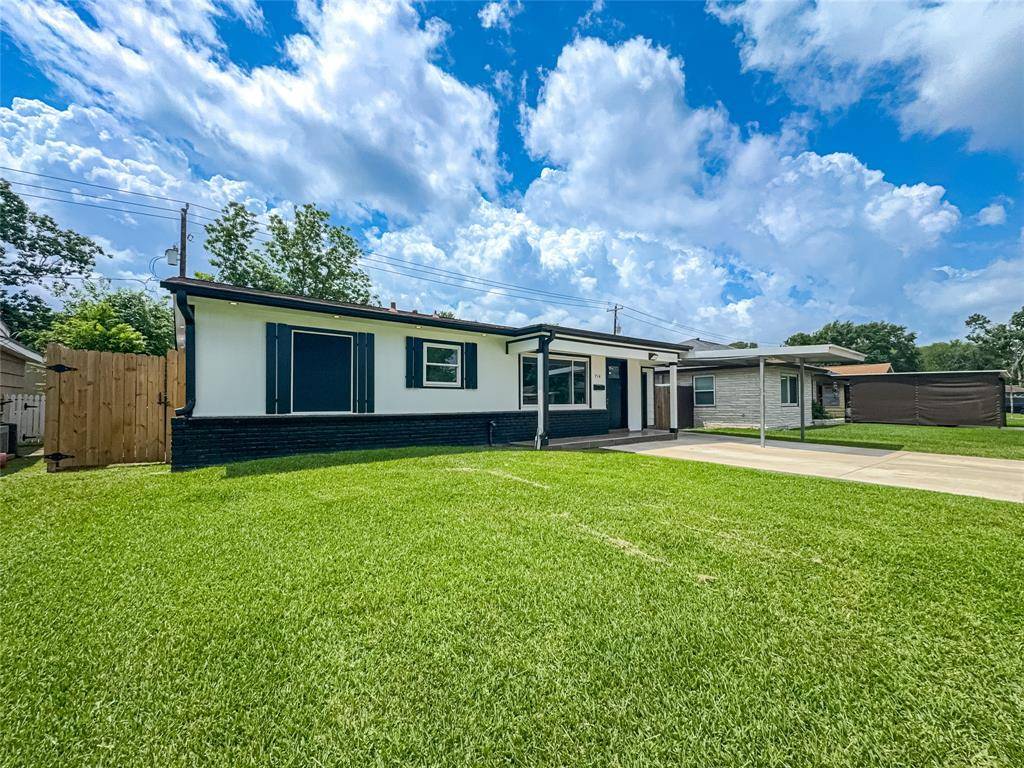 Pasadena, TX 77502,714 Laverne AVE