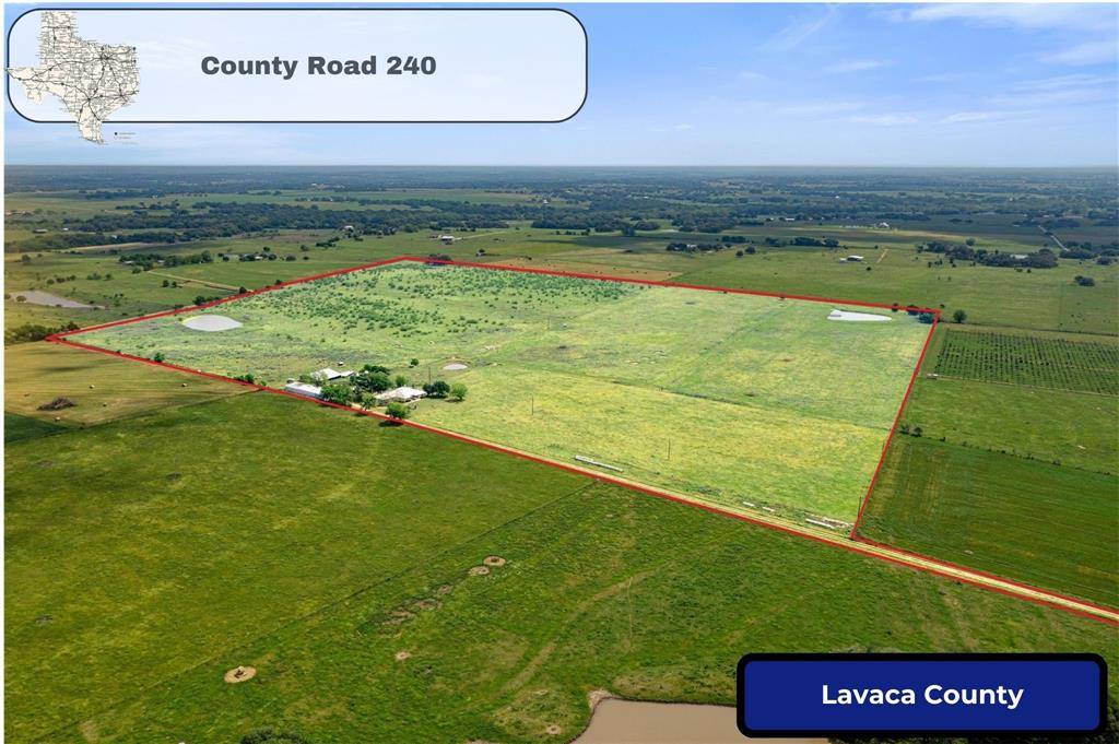 Hallettsville, TX 77964,4489 County Road 240