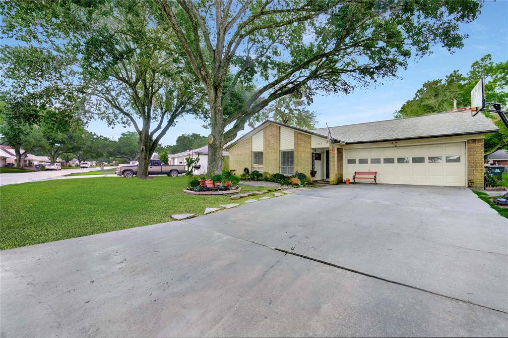 El Campo, TX 77437,3302 Myatt LN