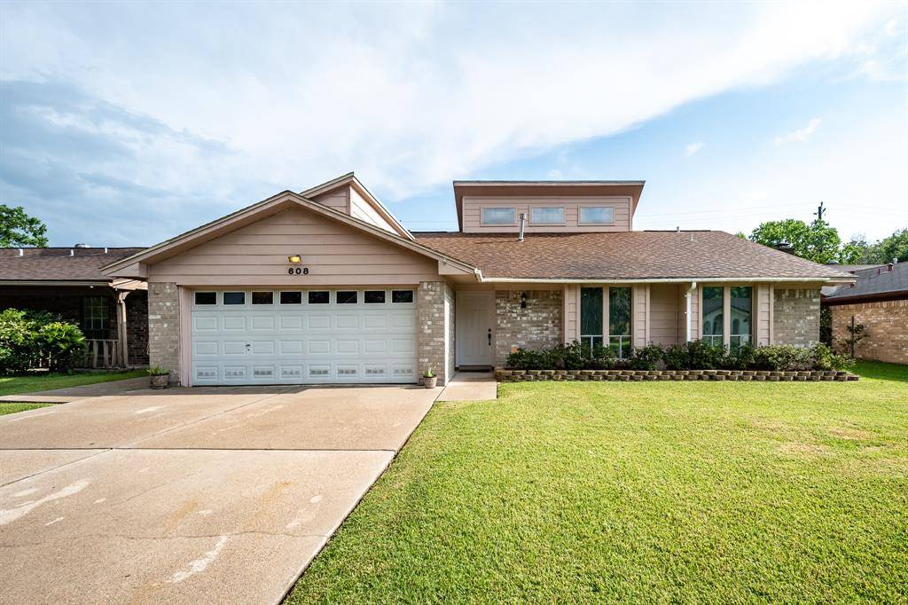 Baytown, TX 77521,608 Briarclift LN