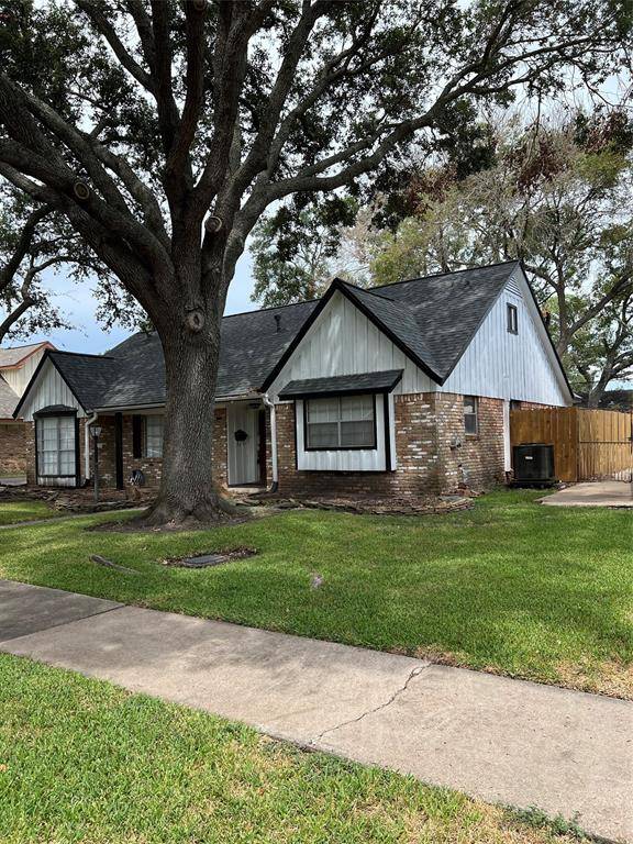 Pasadena, TX 77502,2703 Huckleberry LN