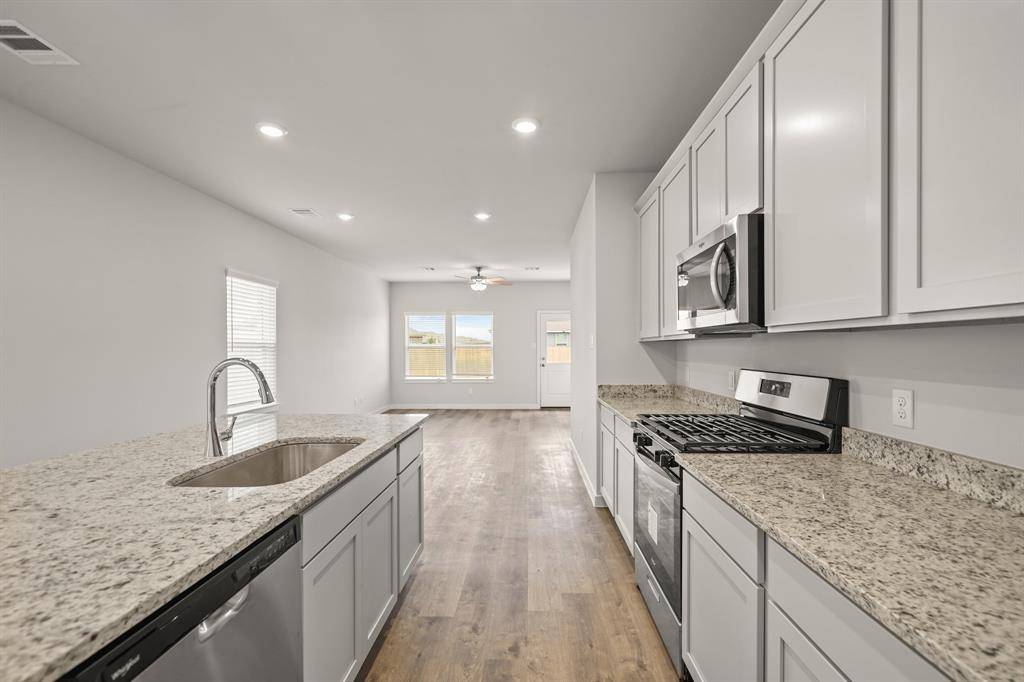 Navasota, TX 77868,2107 Spyglass DR