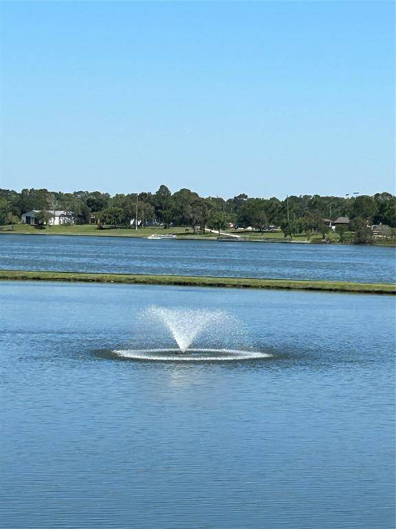 Houston, TX 77058,43 Armand Shore DR
