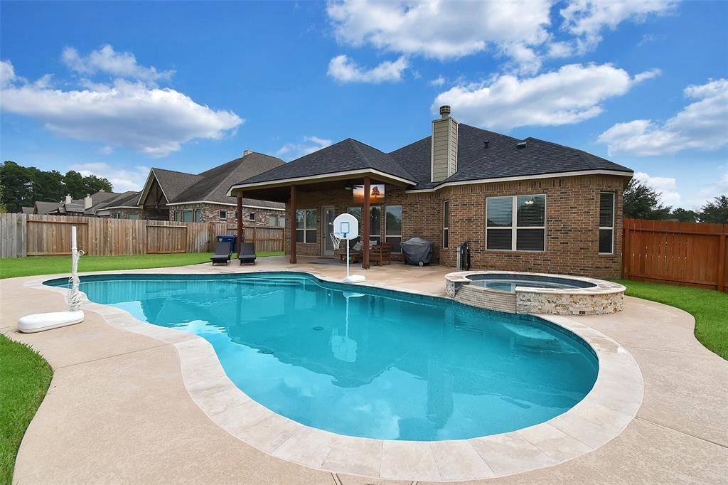 Tomball, TX 77377,22307 Pine Tree DR