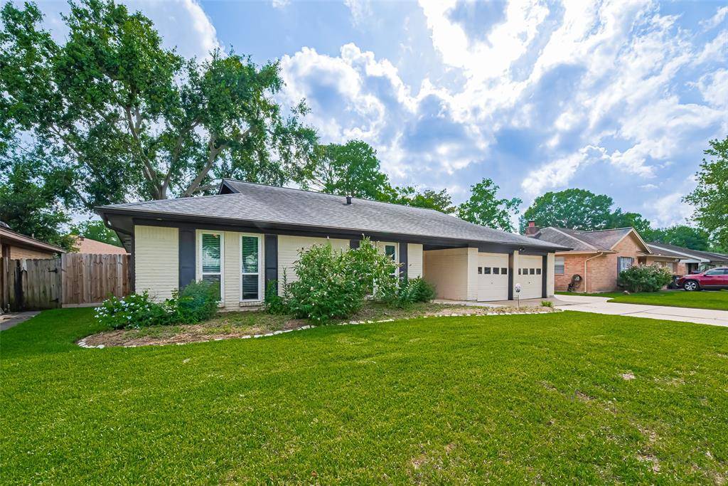 Friendswood, TX 77546,15726 Blackhawk BLVD