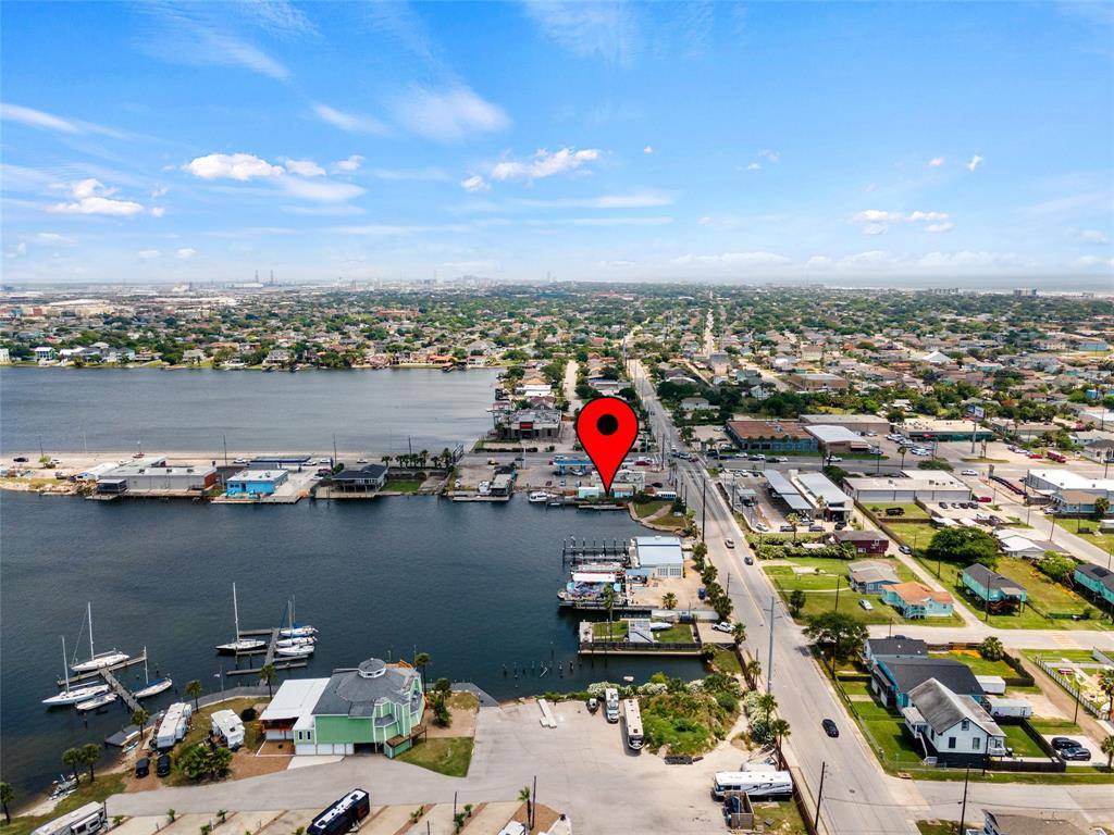 Galveston, TX 77551,6104 Heards LN