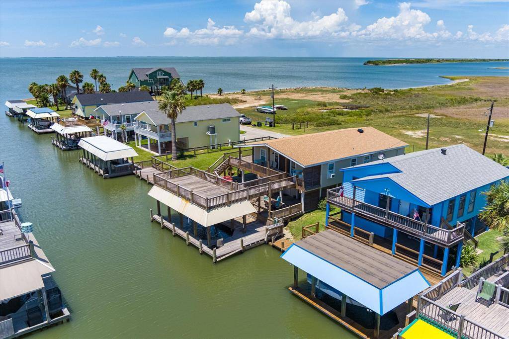 Crystal Beach, TX 77650,1327 Bay ST