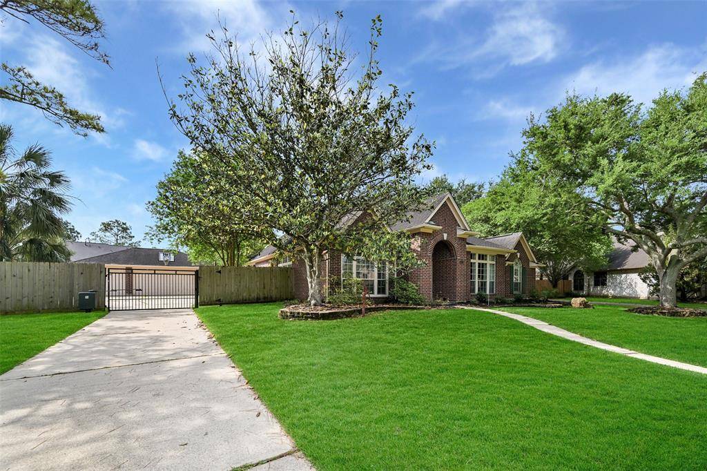 Friendswood, TX 77546,1411 Buttonwood DR