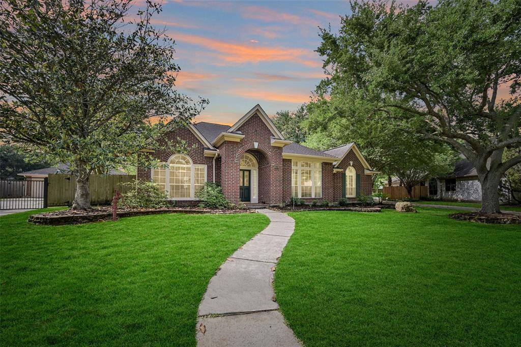 Friendswood, TX 77546,1411 Buttonwood DR