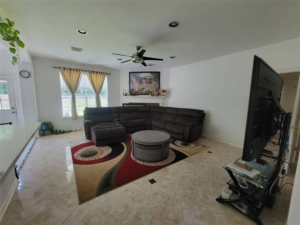 Sugar Land, TX 77498,15523 Seminole Canyon DR