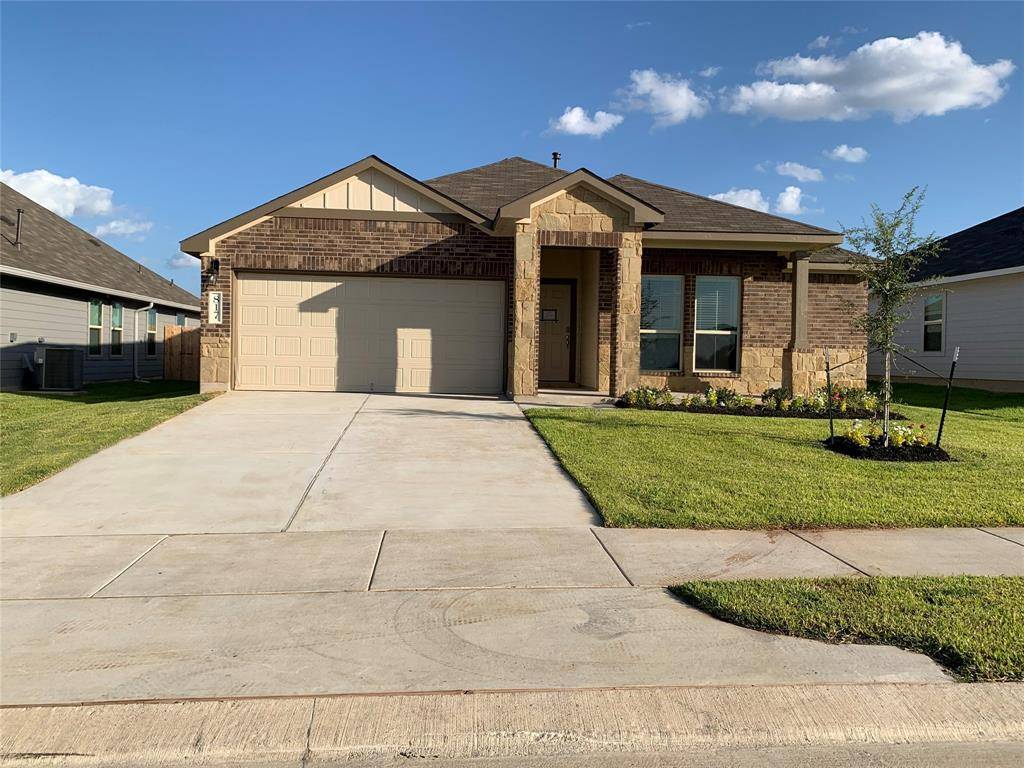 Brenham, TX 77833,817 Davy ST