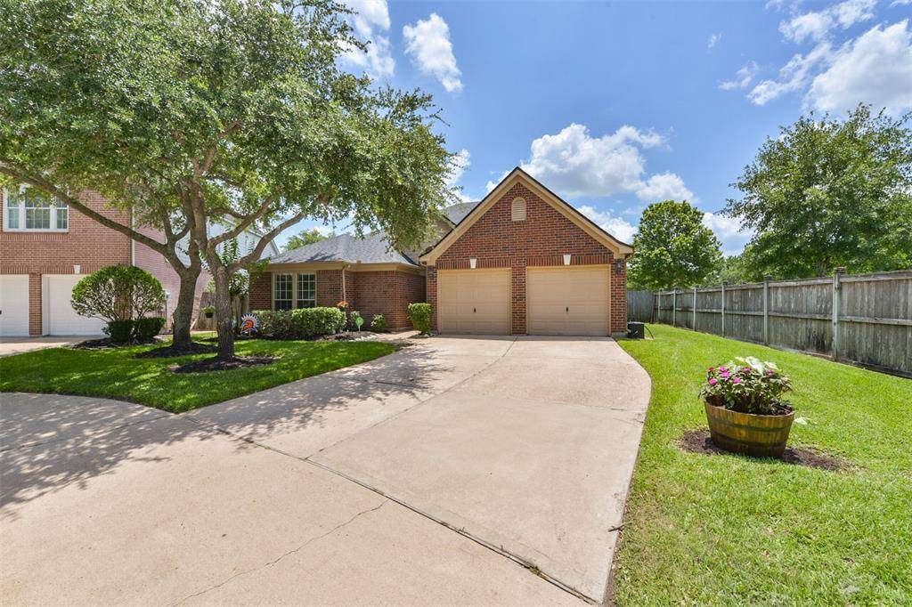 Katy, TX 77494,6147 River Mist CT