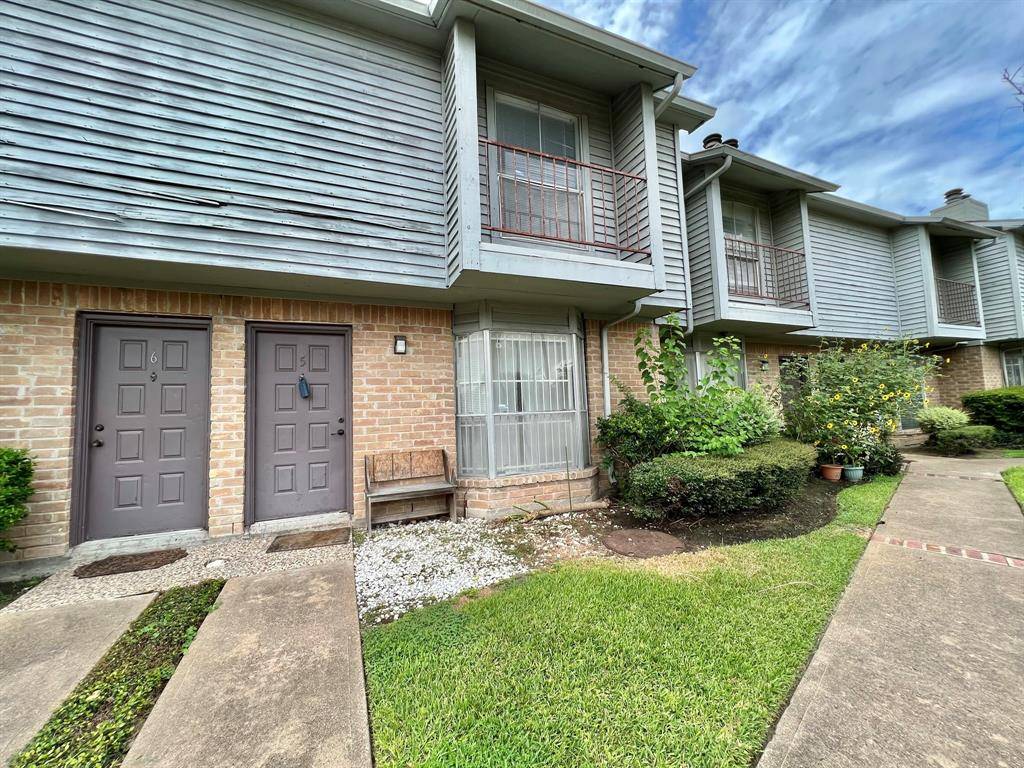 Houston, TX 77036,9350 Country Creek DR #5