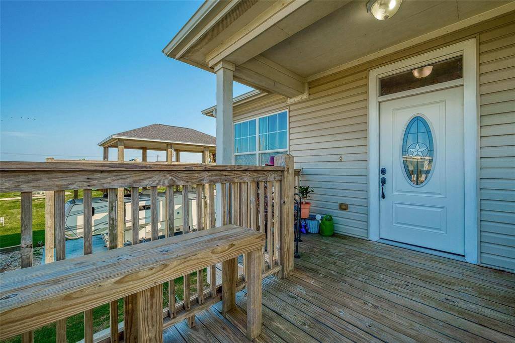 Gilchrist, TX 77617,1021 Dolphin RD